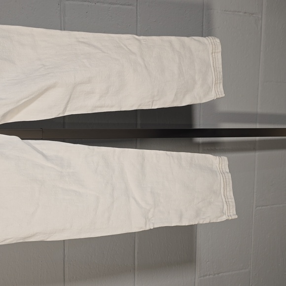 White jeans - Picture 7 of 10